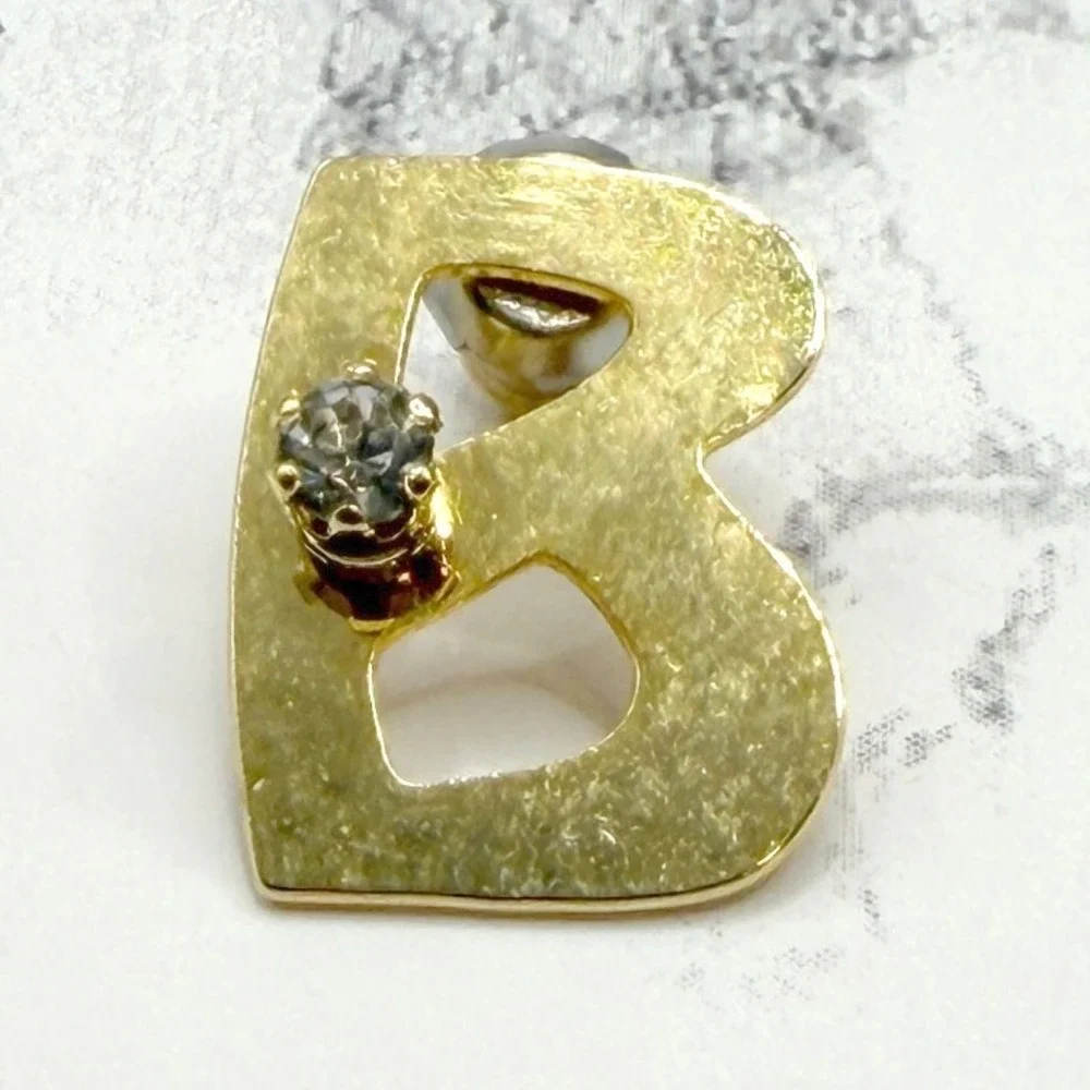 Gold Tone Letter B‎ Rhinestone Initial Lapel Pin Brooch Small 5/8